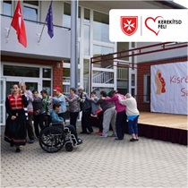 Amikor a vásárlás értéket teremt – Színpad épült az összefogásból