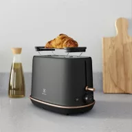Electrolux_E7T1-6BP_Explore_7_kenyerpirito-i654728