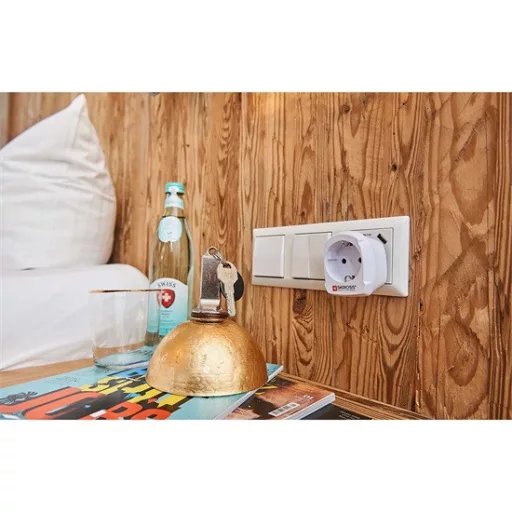 Nedis_SKR1500230E_utazoadapter-i812712