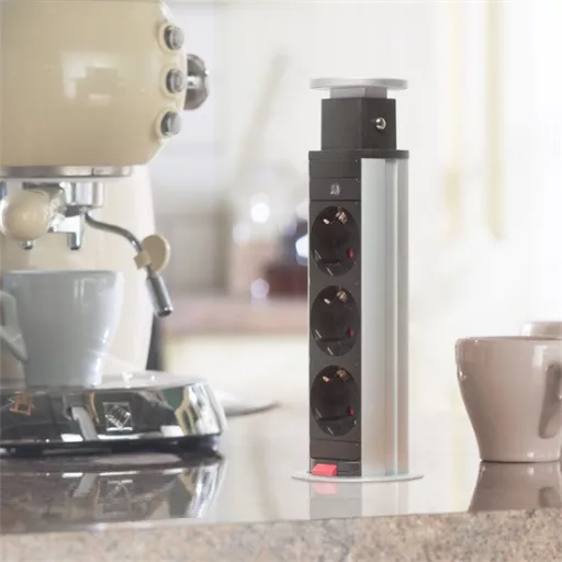 Delight_20430B_3-as_rejtett_eloszto_230_V_max_16_A_max_3500_W_15_m-i948580