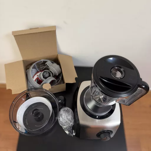 Bosch MC812M844 kompakt konyhai robotgép (értékcsökkentett)