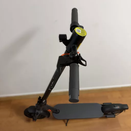 Xiaomi BHR9603GL elektromos roller (értékcsökkentett)