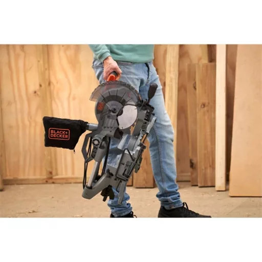 Black and Decker BES701-QS gérvágó fűrész 216 mm