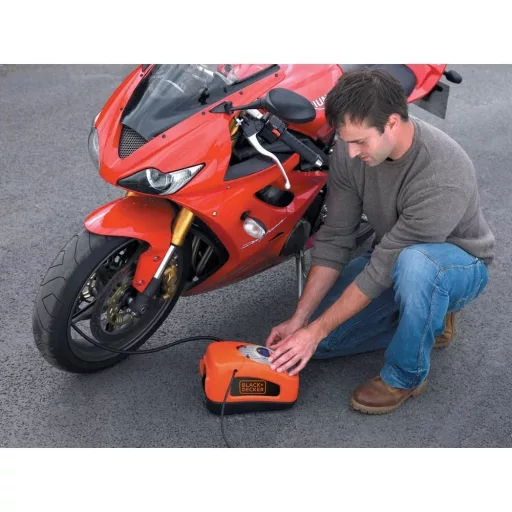 Black and Decker ASI300-QS légpumpa, 11 BAR/160PSI