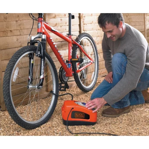 Black and Decker ASI300-QS légpumpa, 11 BAR/160PSI