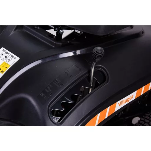 Villager VTR 650 fűnyíró traktor