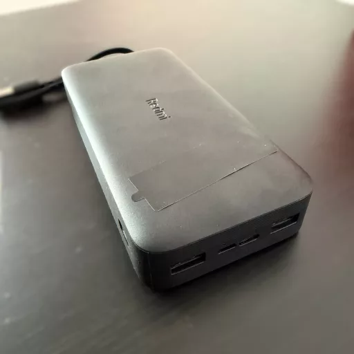 Xiaomi REDMI 20000 MAH powerbank, fekete (értékcsökkentett)