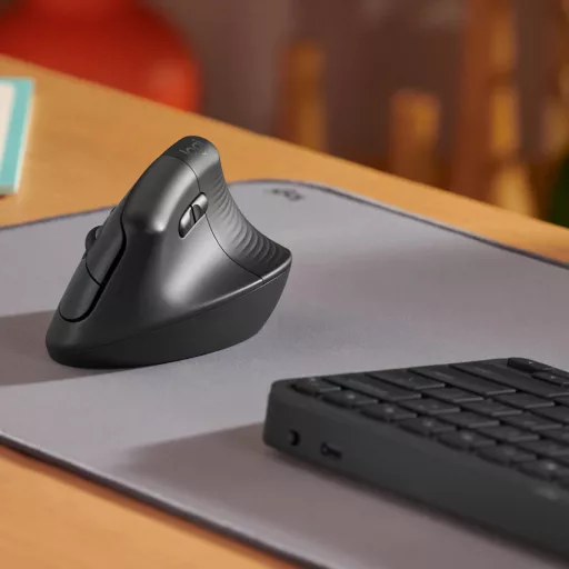 Logitech Lift függőleges ergonomikus, Bluetooth optikai egér, jobbkezes, grafitszürke (910-006473)