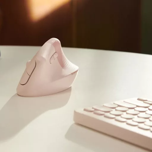 Logitech Lift függőleges ergonomikus, Bluetooth optikai egér, jobbkezes, rózsaszín (910-006478)