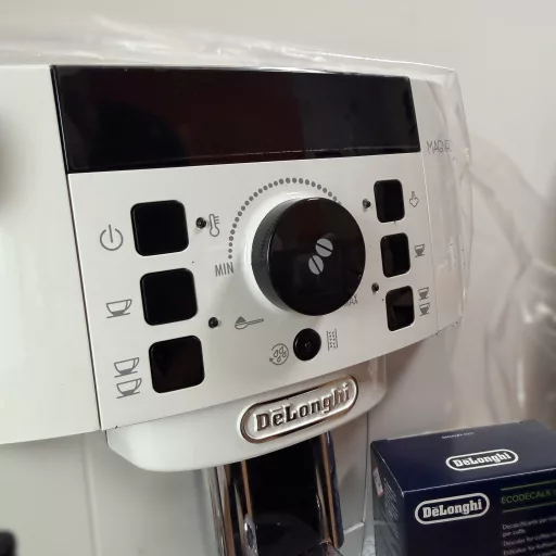 DeLonghi ECAM 21.117 W Magnifica automata kávéfőző (értékcsökkentett)
