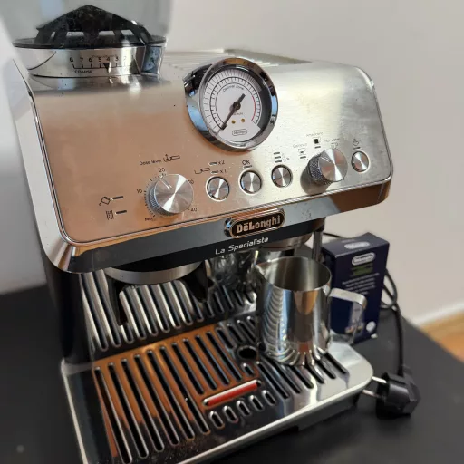 Delonghi EC9155.MB La Specialista Arte espresso kávéfőző (értékcsökkentett)