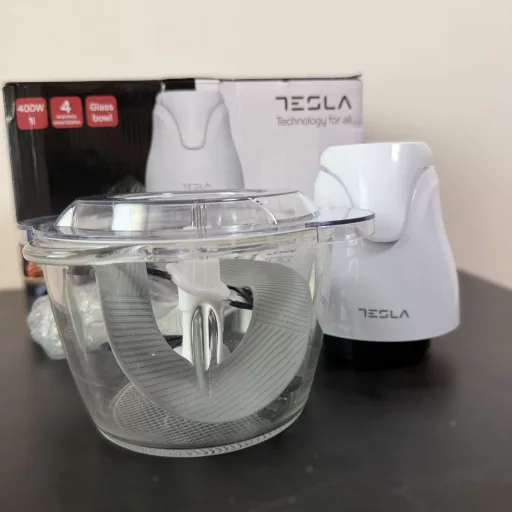 Tesla FC302W aprító (értékcsökkentett)