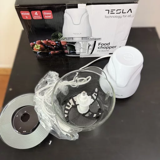 Tesla FC302W aprító (értékcsökkentett)